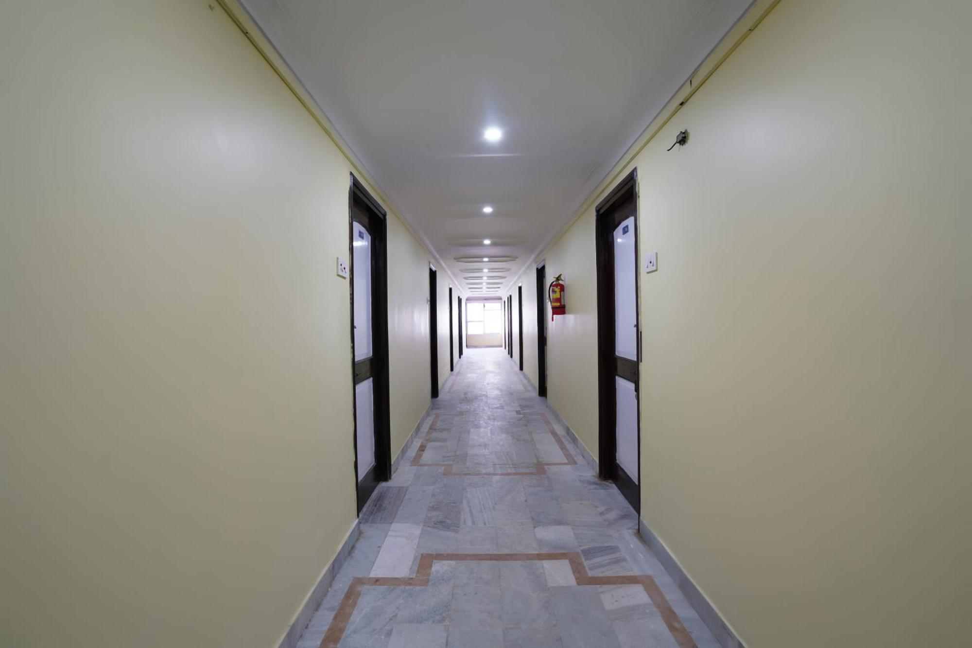Hotel O Raja Residency Near Snow World Secundurabad Kültér fotó